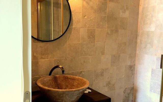 Elysium Boutique Hotel