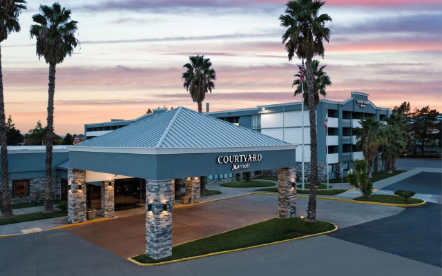 Courtyard by Marriott Fairfield Napa Valley Area