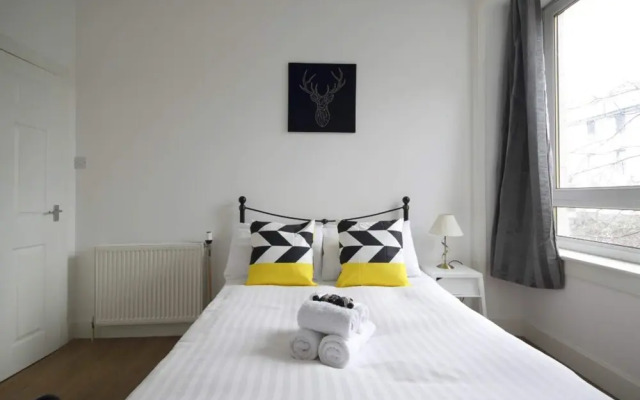 Modern Apartment in the Heart of Edinburgh