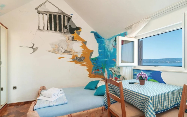 Beautiful Apartment in Omis With