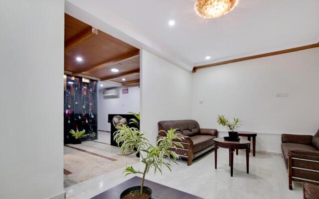 Capital O 11148 Amethyst Business Hotel
