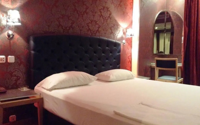 Kreoli Hotel