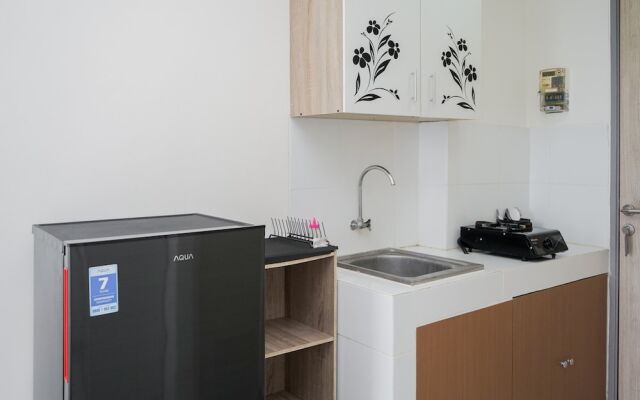 Great Deal Studio Room At Serpong Greenview Apartment