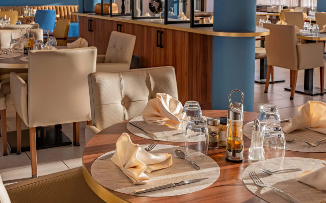 Quality Suites Rochefort