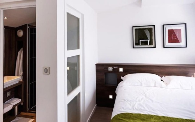 Hôtel Les Poteaux Carrés