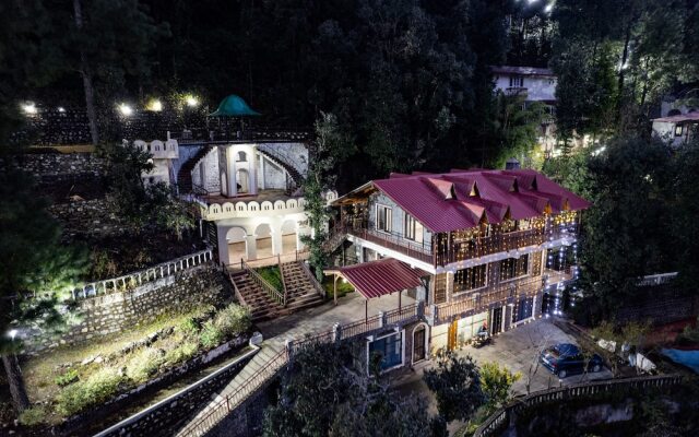 The Canadian Woods Resort