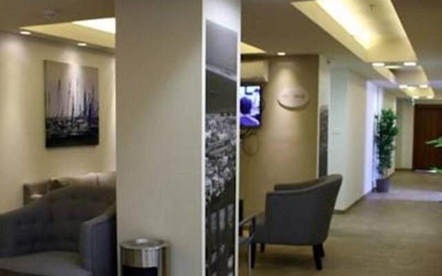Maris Hotel