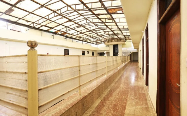 OYO 16688 Hotel Vrs