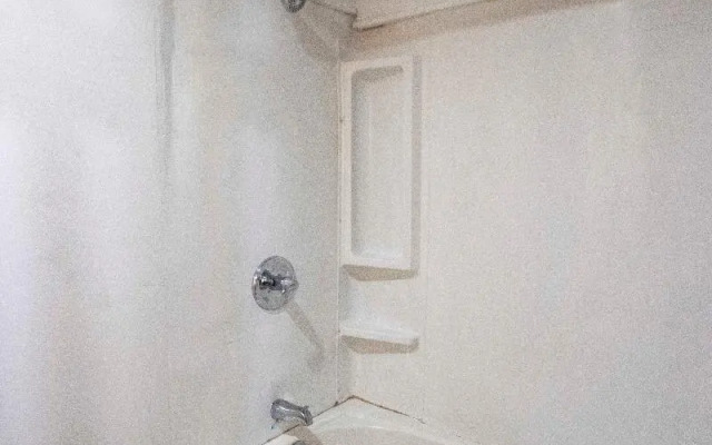 OYO Hotel Chapmanville Inn, WV - Hwy 119