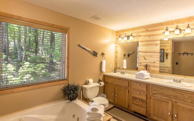 Bearadise Retreat Cabin