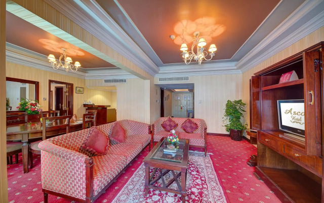 Ascot Hotel