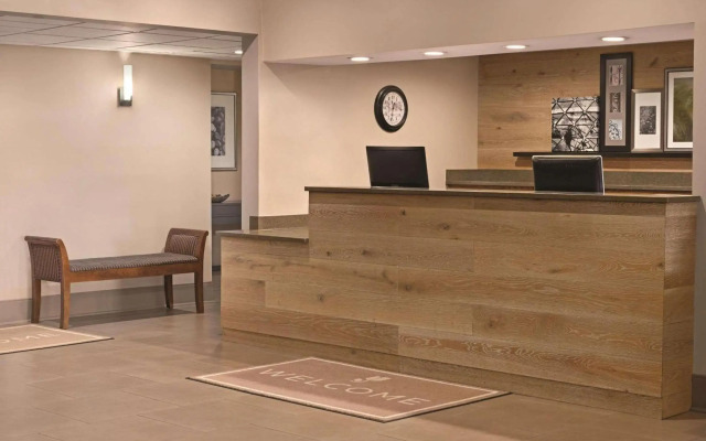 Country Inn & Suites by Radisson, Georgetown, KY