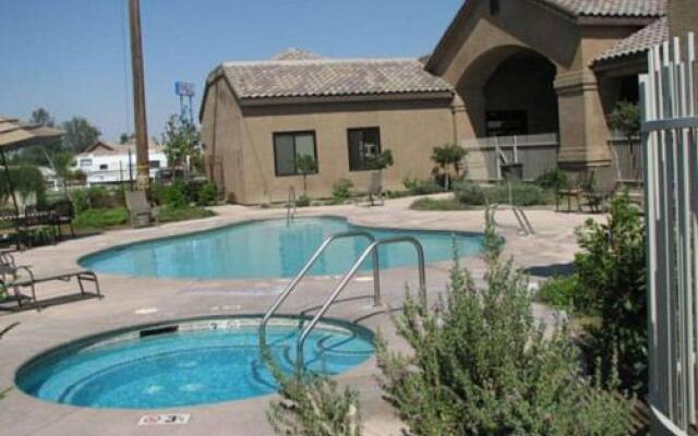 Bakersfield River Run Rv Park