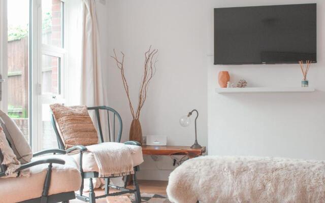 East Street Beach House - luxury living by the sea