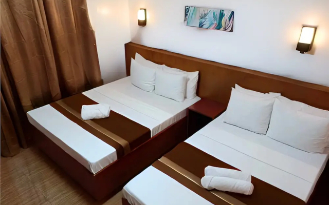 Dy Heritage Suites