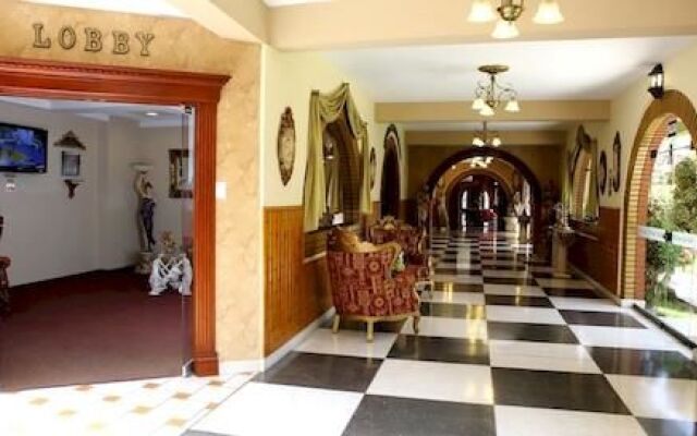 The Rokes Plaza Hotel