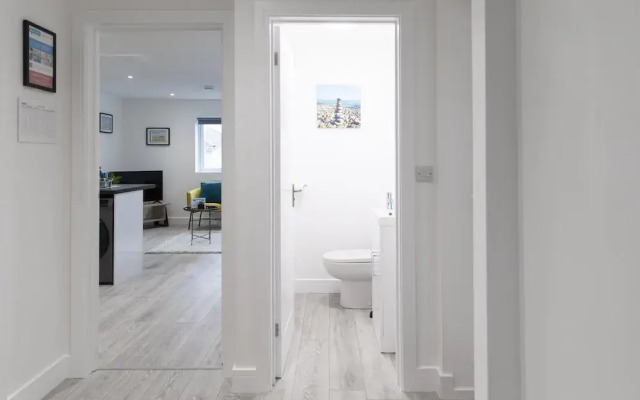 Ocean Side With Free Parking By My Getaways