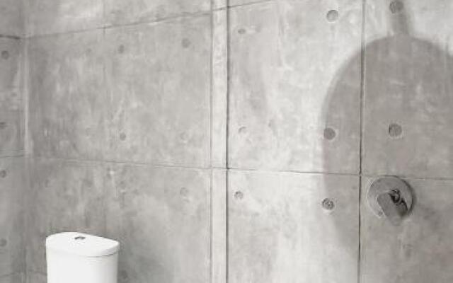 Twist and Shout Art Villa Seminyak