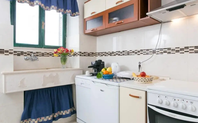 Blue Symphony Apartment