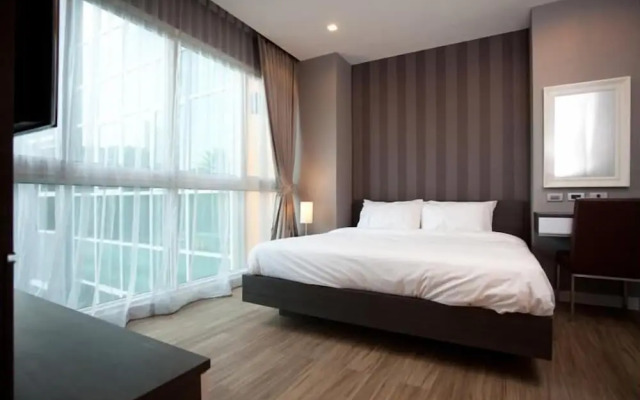 J Residence Thonglor 8