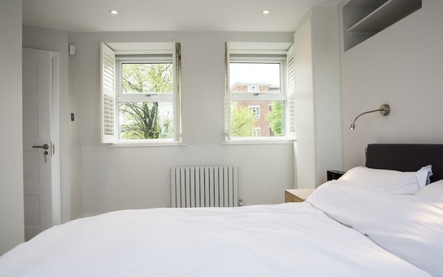 Magnificent House For 6 In Fulham With Back Garden