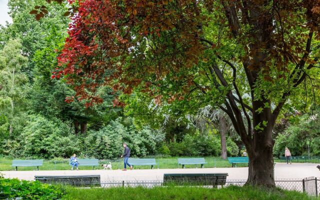 Pristine Near Parc Monceau