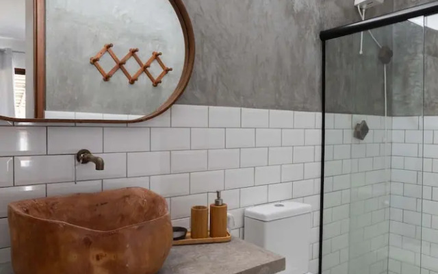 Maravilhosa Casa com Piscina em Frente Praia