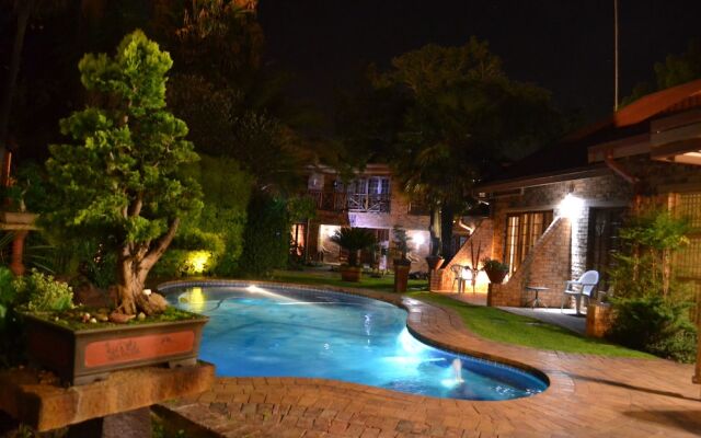 Aark Guest Lodge