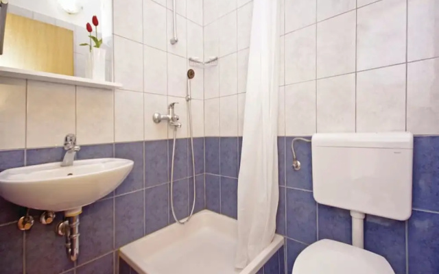 Excellent 1 Bedroom Apartment in Makarska