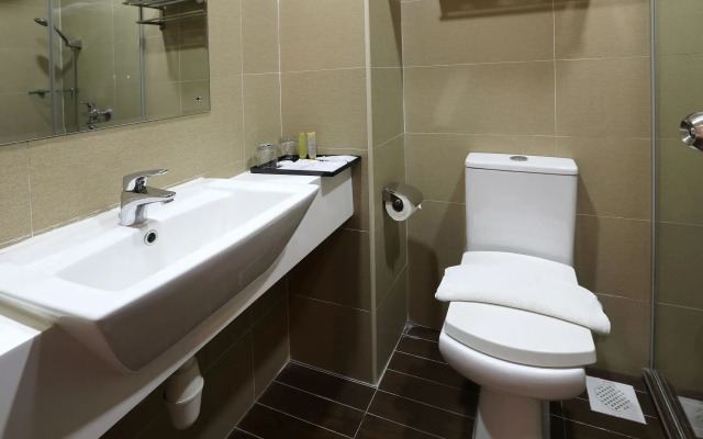 Rest Bugis Hotel