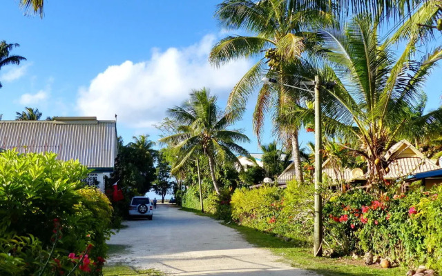 The Friendly Islander (Papiloa's)