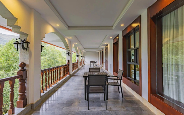 Shennong Hotel