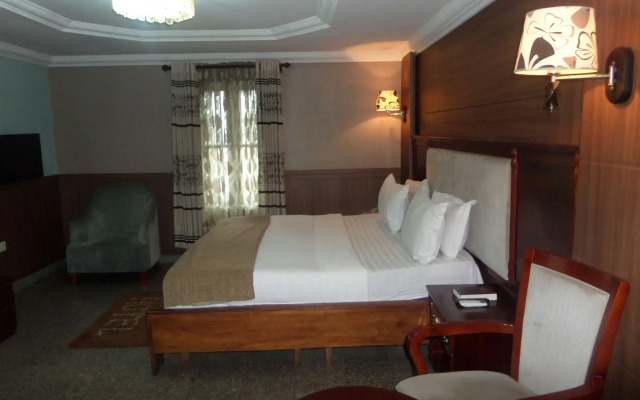 R&A City Hotel
