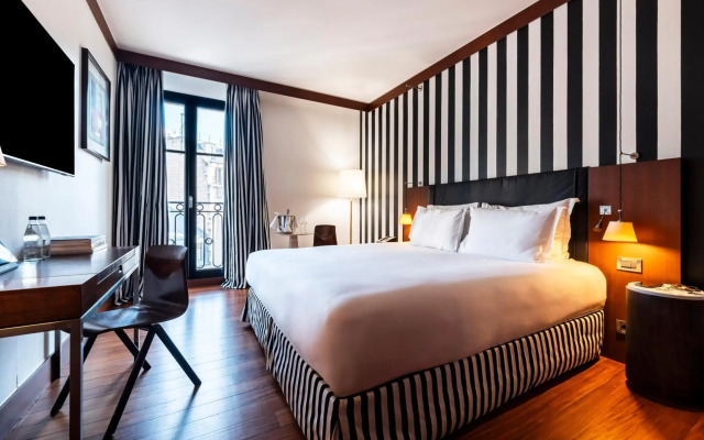 Grand Hotel Champs-Elysees