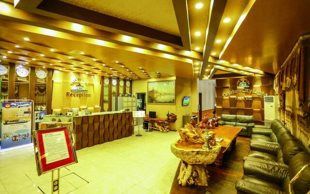 Golden City Light Hotel