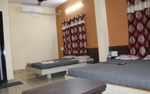 Hotel Laxmi Sadan
