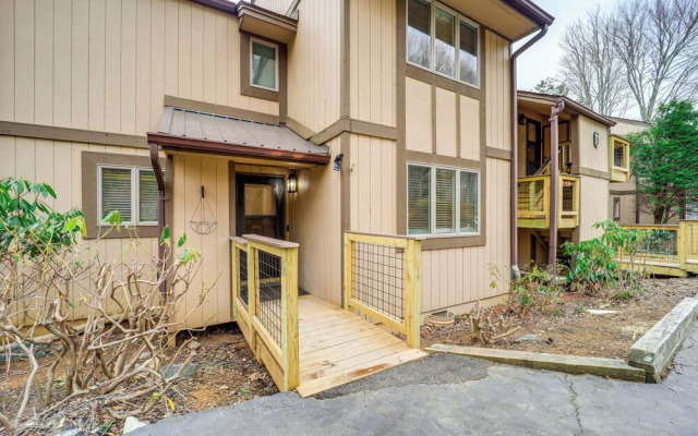 Sugar Mtn: Townhome w/ Hot Tub: Sugarcane Chalet'