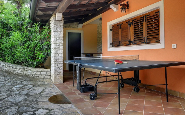 Holiday House in Muntic, Istria, With Fitness Room