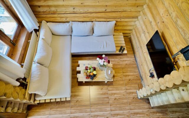 Wood Hills Hotel & Resort