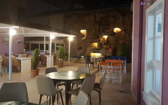 Lafontaine Konak Otel