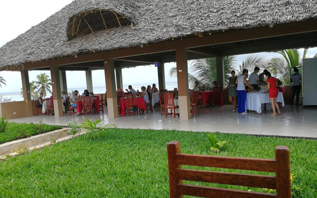 Sea Crest Hotel