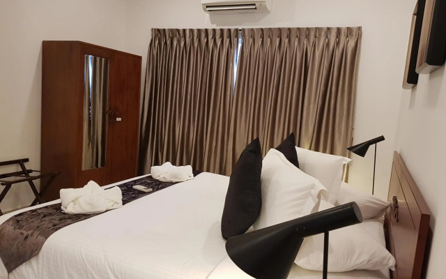 Heeren Straits Hotel – Guest Rooms – Malacca