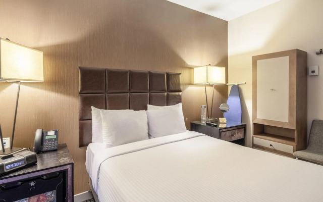 The Carvi Hotel New York, Ascend Hotel Collection