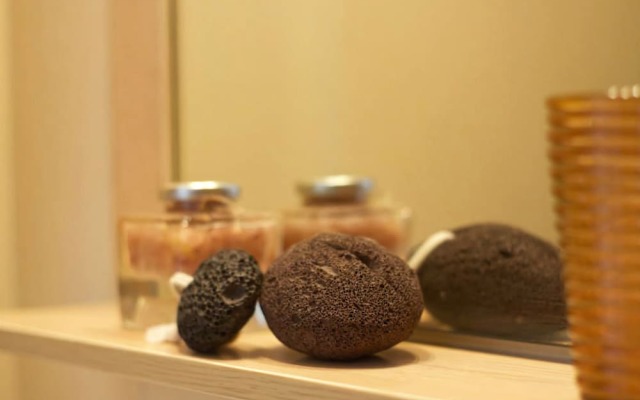 Asikiko Suites