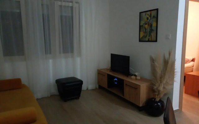 Solaris Apartments and Rooms