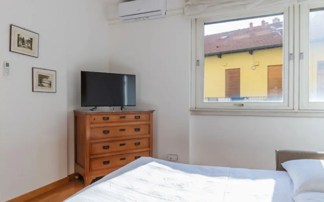 Welcoming Flats by Lake Como