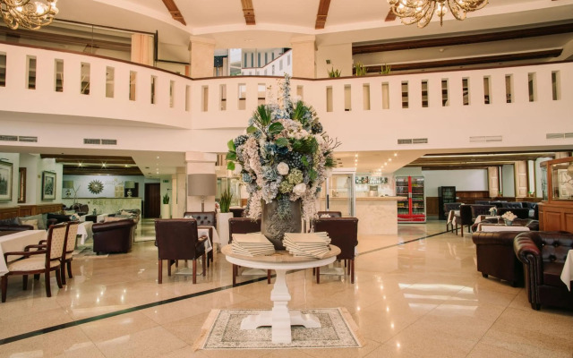 Grand Hotel Sole (ex. Hotel Golden Hoffer & Best Western Hotel Dituria)