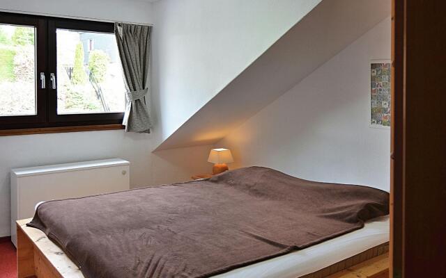 Spacious Apartment in Niedersfeld near Lake