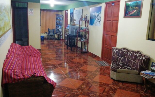 Artesonraju Hostel Huaraz