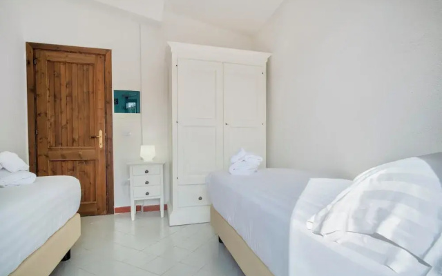 Aparthotel in Costa Serena just 700 mt from the sea